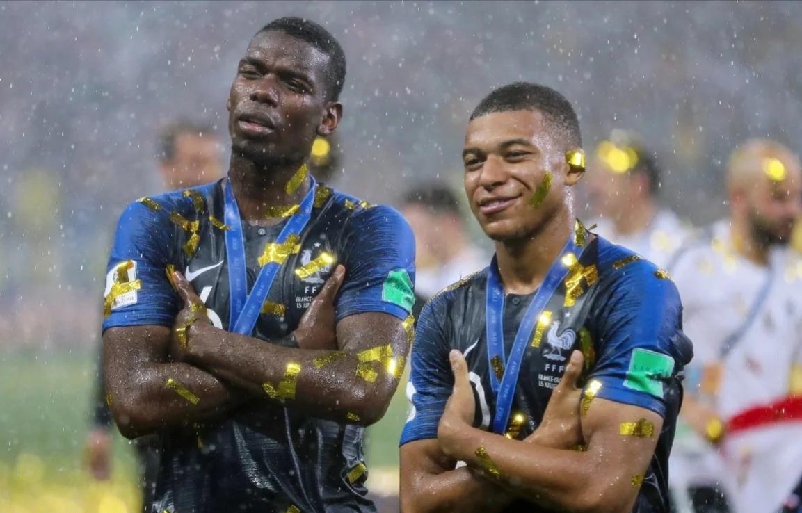 率队晋级美职联1／4决赛后，梅西现场观看儿子训练