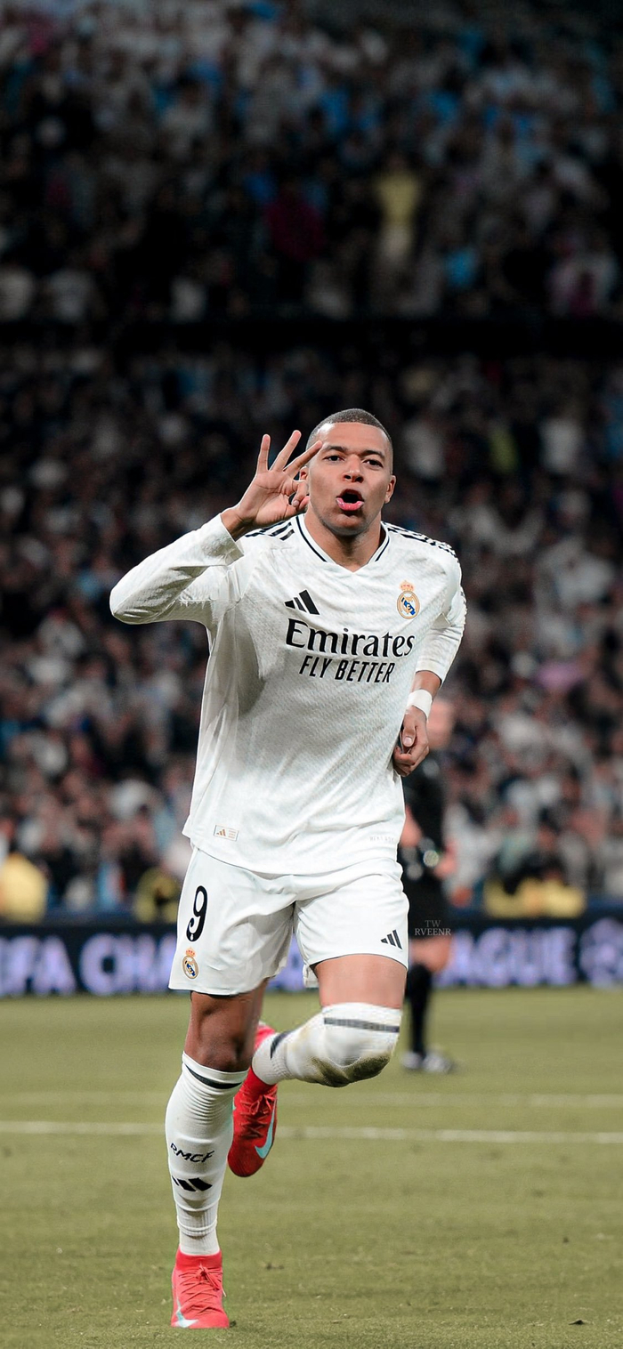 记者：阿诺德伤势严重，或将缺席2025年剩余比赛（记者称阿诺德重伤，恐无缘2025年剩余赛程）