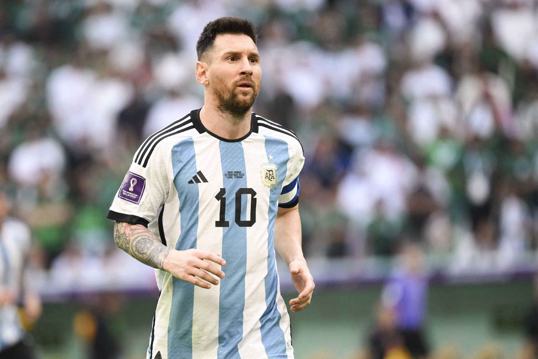 山东泰山达成中国顶级联赛总积分1500分里程碑，为中超首队（山东泰山总积分破1500分，成中超首队达成顶级联赛里程碑）