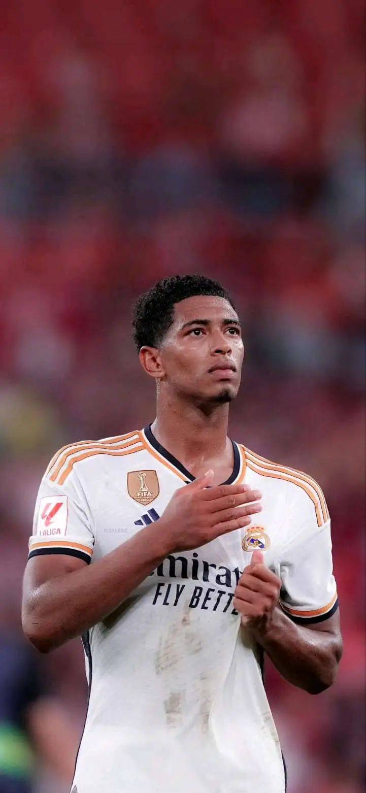 库蒂尼奥身价下降到350万欧，巅峰身价1.5亿，本赛季52场11球（库蒂尼奥由1.5亿巅峰跌至350万欧，本赛季52场打进11球）