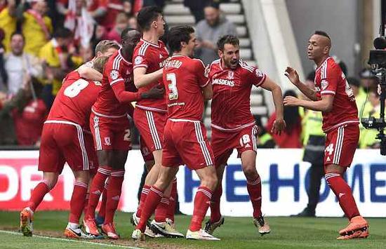 阿奇姆彭迎来中超第200场里程碑，此前199场贡献68球21助（阿奇姆彭中超200场达成：此前199战贡献68球21次助攻）