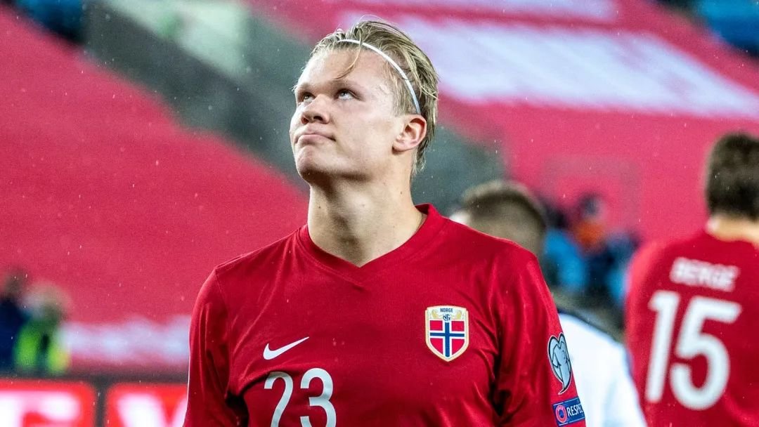 米兰补强后防线时出现新名字：萨索洛的杰伊·伊德泽斯