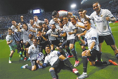 盘点最容易被忽视的足球小技巧（那些常被忽略的足球细节技巧合集）