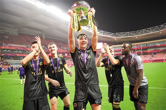 世欧预战报：巴尔加斯破门，瑞士1-1科索沃直通世界杯（欧洲区世预赛：巴尔加斯建功，瑞士1-1科索沃锁定世界杯席位）