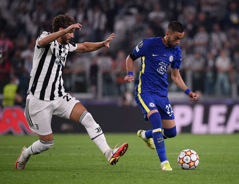 邮报：曼联计划在转会市场全力支持阿莫林 内部认为逐渐走上正路（《邮报》：曼联拟在引援方面全力支持阿莫林，队内评估球队已渐入正轨）