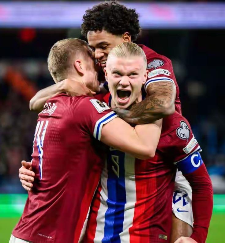 图赫尔考虑世界杯高温让替补球员留更衣室（担忧世界杯高温，图赫尔让替补留在更衣室）