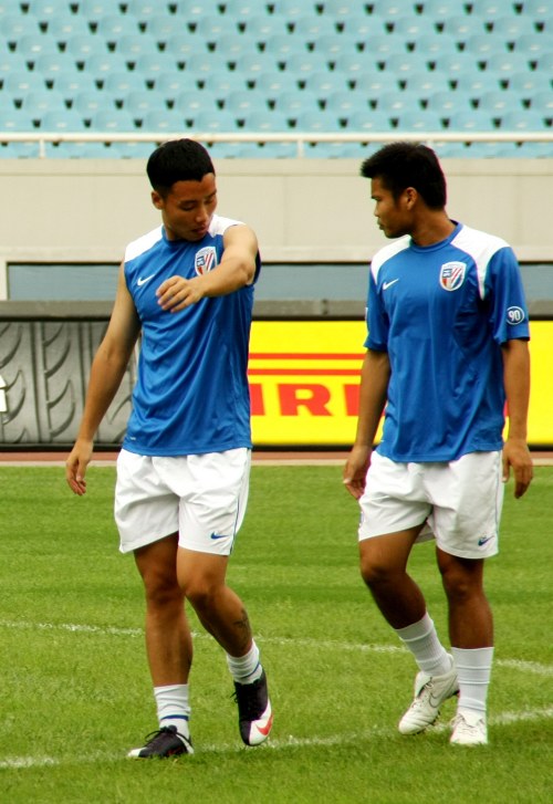 中超联赛总结：积分榜前三分析,（中超赛季回顾：积分榜三强解析）