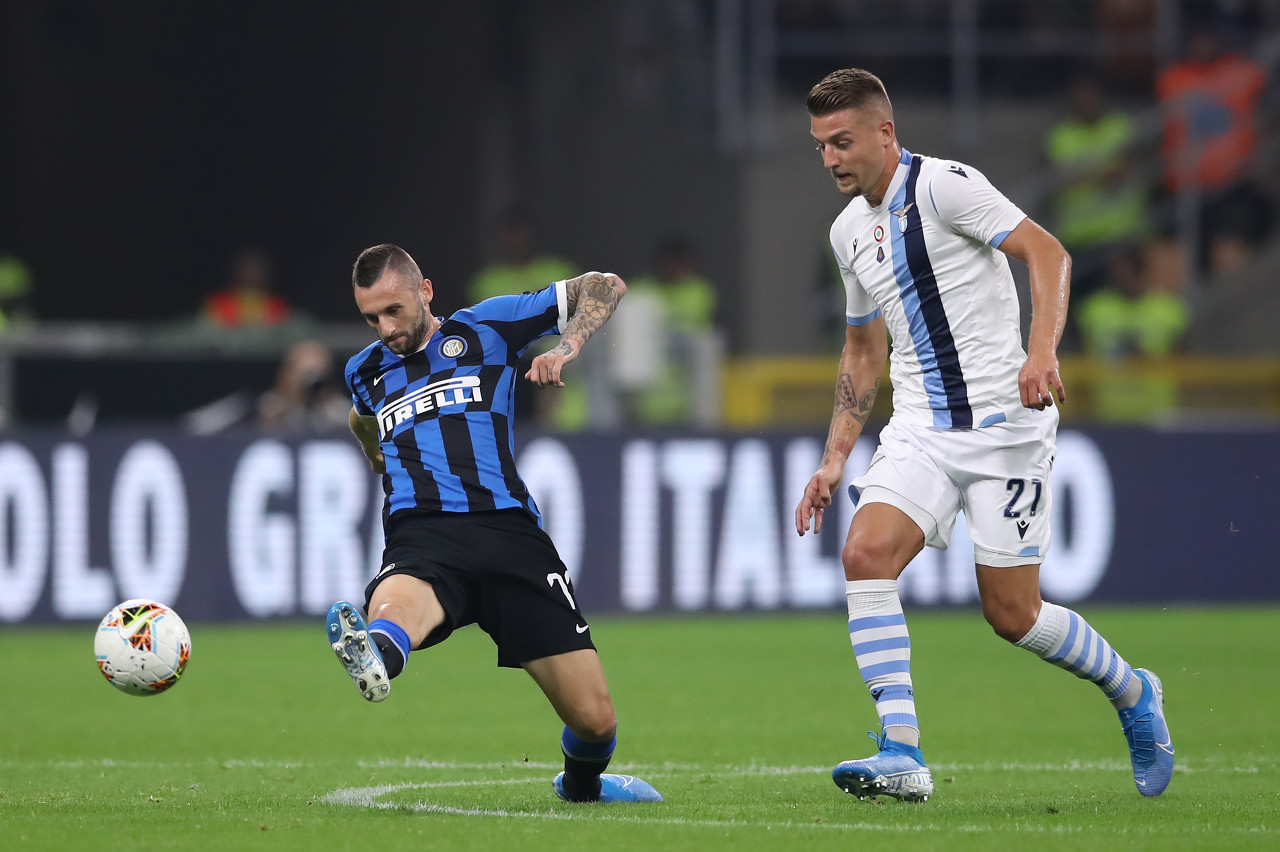 英格兰队稳健出线（英格兰顺利晋级）