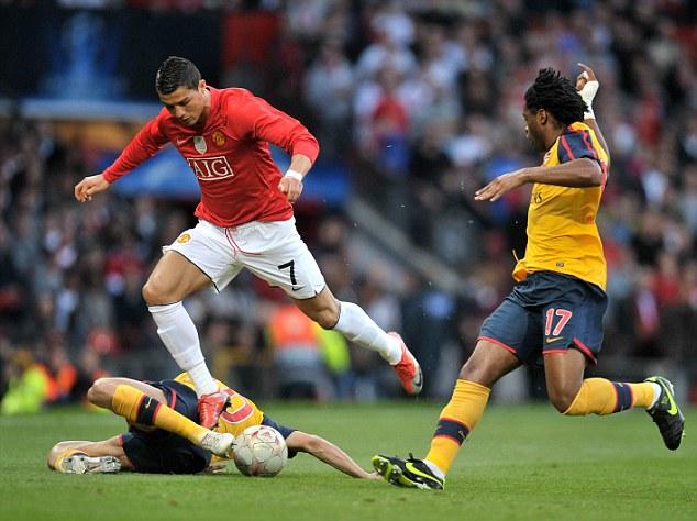 罗马诺：皇马退出科纳特争夺战，利物浦不会无限期等球员决定（罗马诺：皇马放弃追逐科纳特，利物浦拒绝无期限等待其决定）