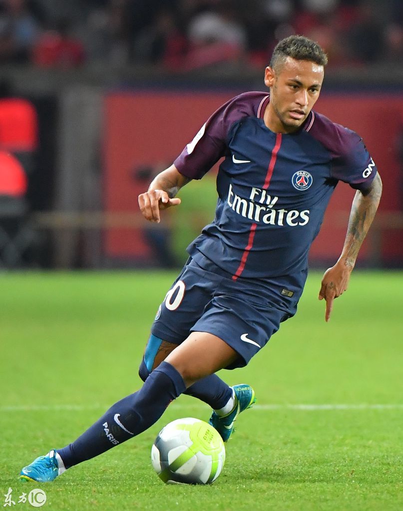 佩雷茨：诺伊尔是有史以来最优秀的门将；我本想成为汉堡首发