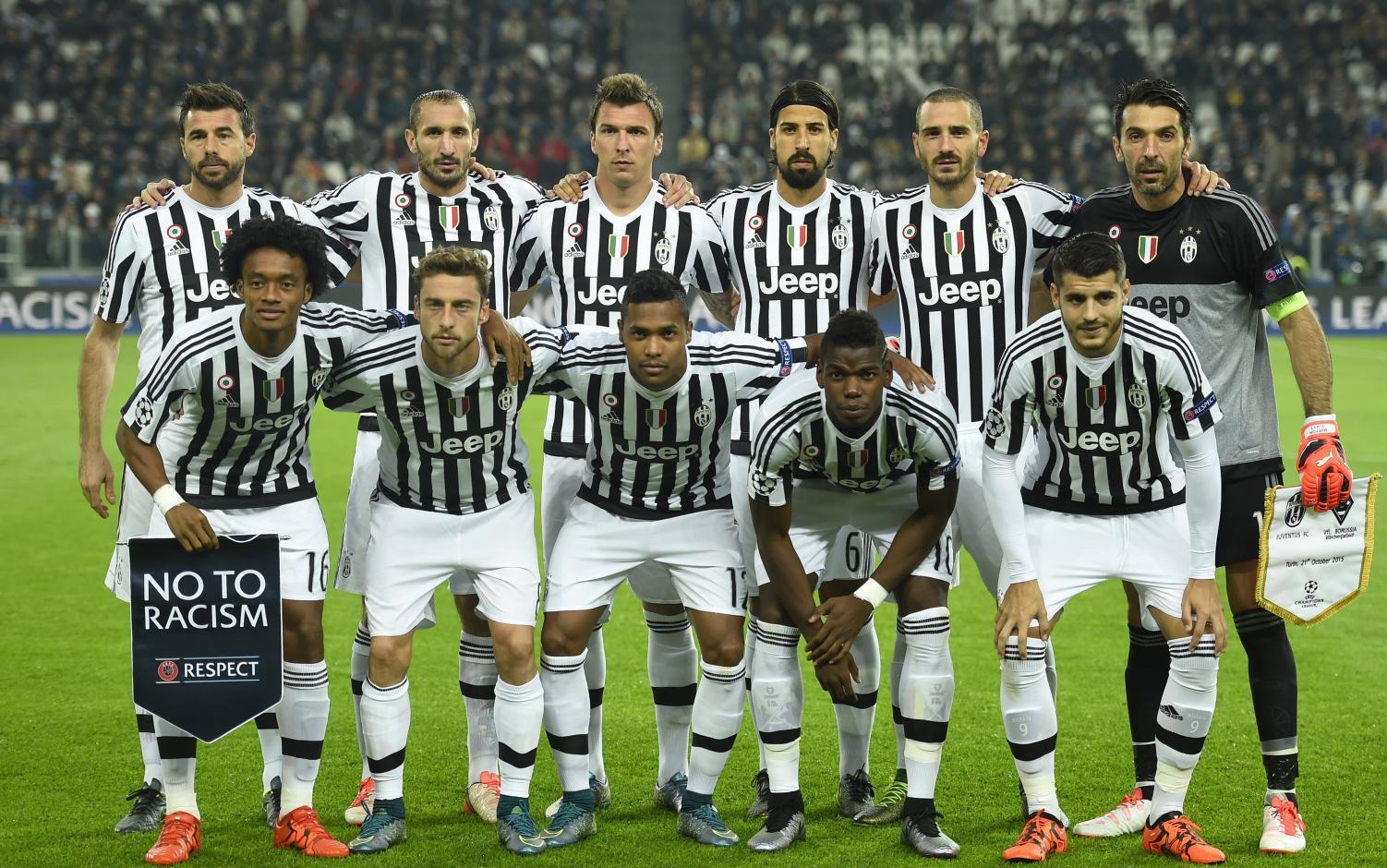 名宿：阿克利乌什须谨慎选下家，枪手巴黎多特都可能签他