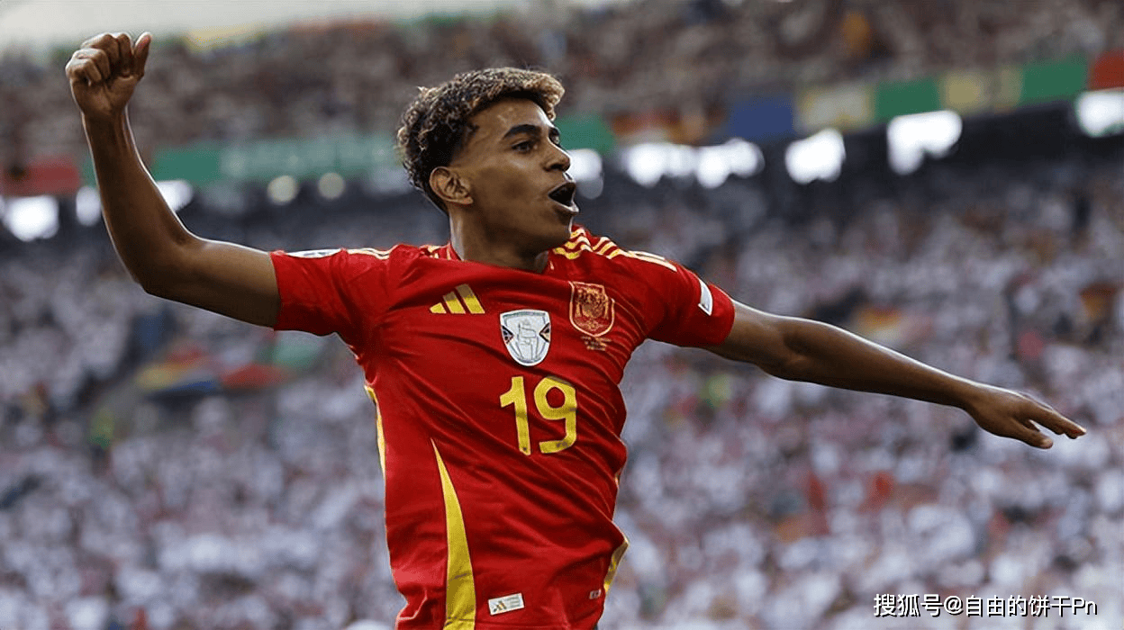 周六西甲裁判安排：科尔德罗将执法巴萨vs奥萨苏纳（西甲周六裁判公布：科尔德罗执哨巴萨对阵奥萨苏纳）