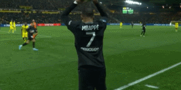 曼联拉什福德末段绝杀狼队